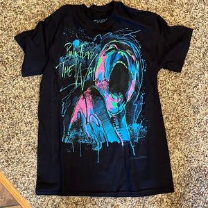 Pink Floyd shirt